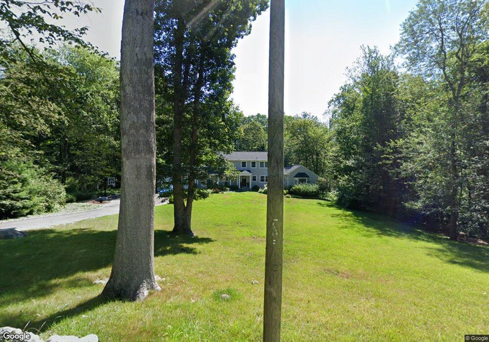 725 Cheese Spring Rd, New Canaan, CT 06840 - photo 1