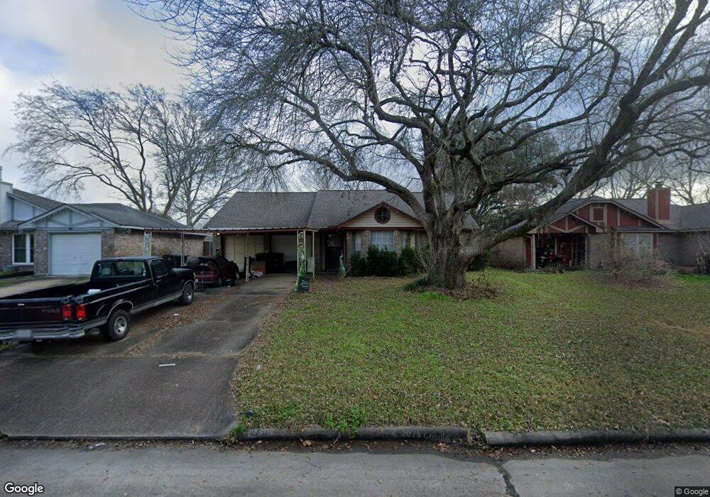 2710 Mockingbird Dr, Alvin, TX 77511 - photo 1