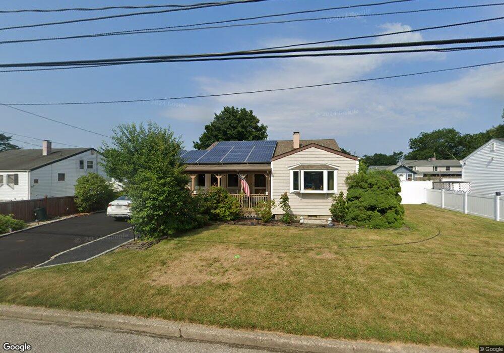 3014 Acorn Ave, Medford, NY 11763 - photo 1