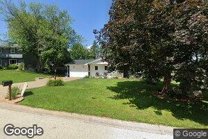 4 Park Ct, Eldridge, IA 52748
