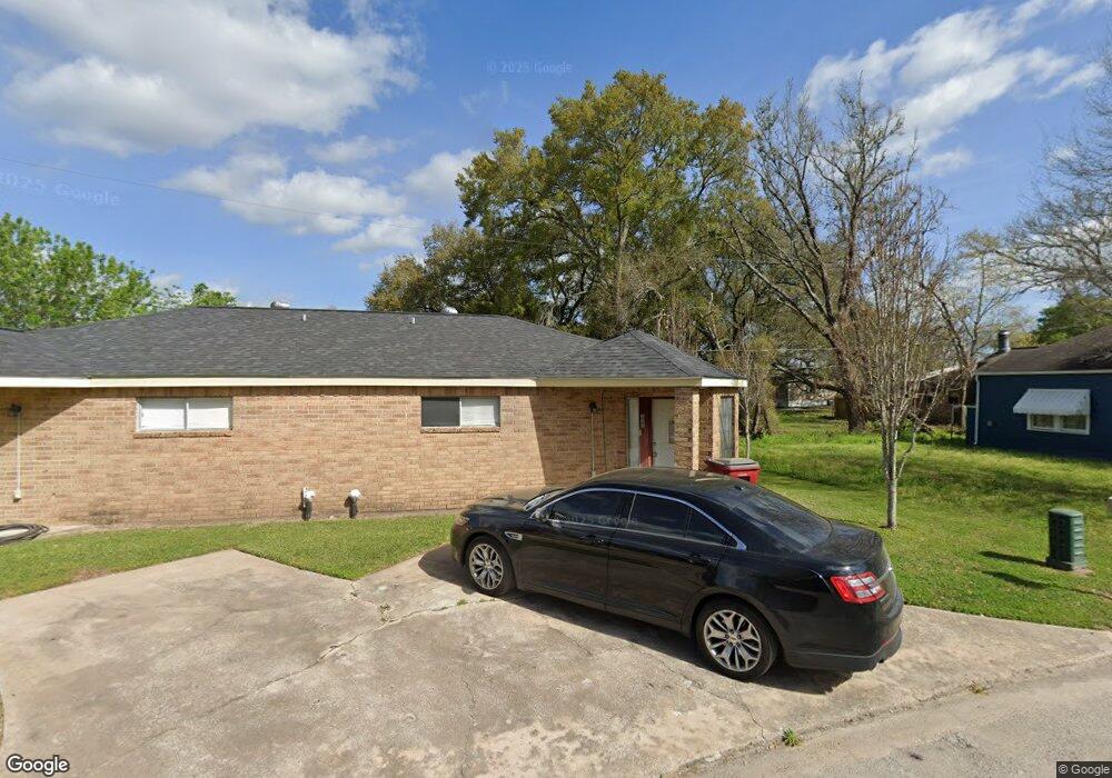 322 Joseph St, East Bernard, TX 77435 - photo 1