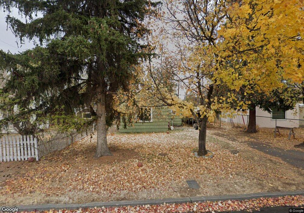 124 SW 11th St, Redmond, OR 97756 - photo 1