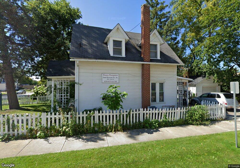 239 E Wilson St, Batavia, IL 60510 - photo 1