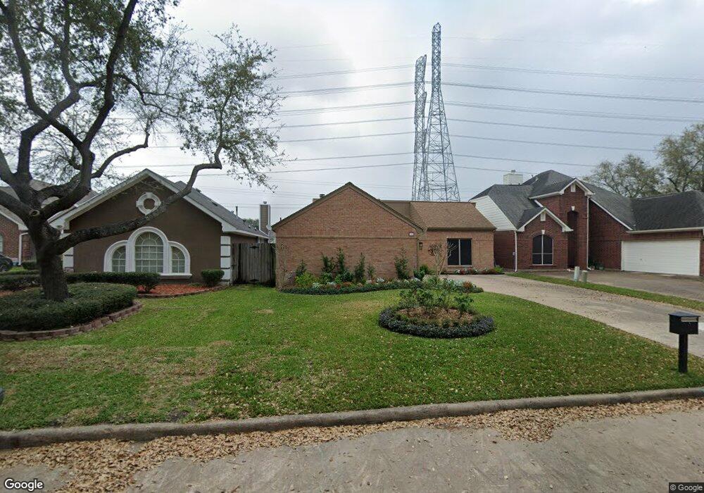 319 Power Ct, Sugar Land, TX 77478 - photo 1