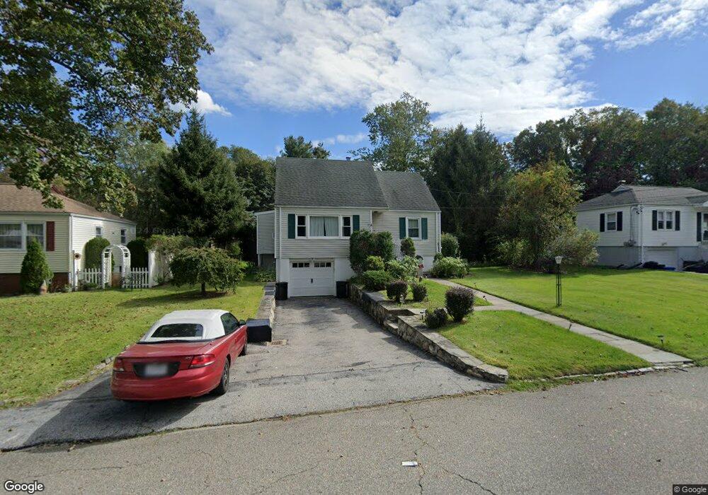 17 Edgewood Rd, Cortlandt Manor, NY 10567 - photo 1