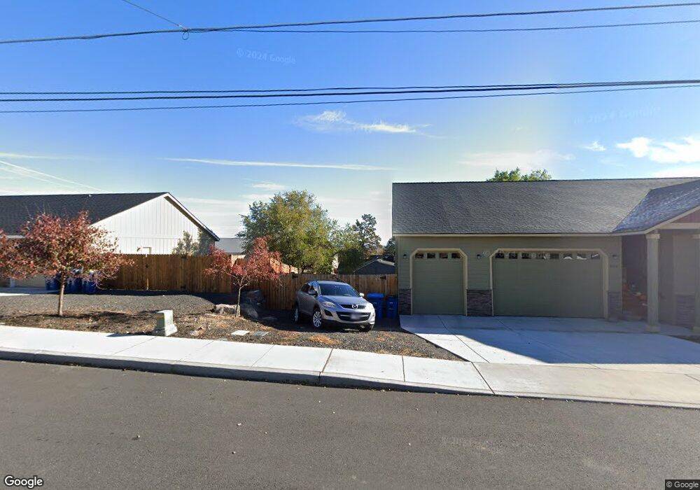 2742 SW 34th St, Redmond, OR 97756 - photo 1