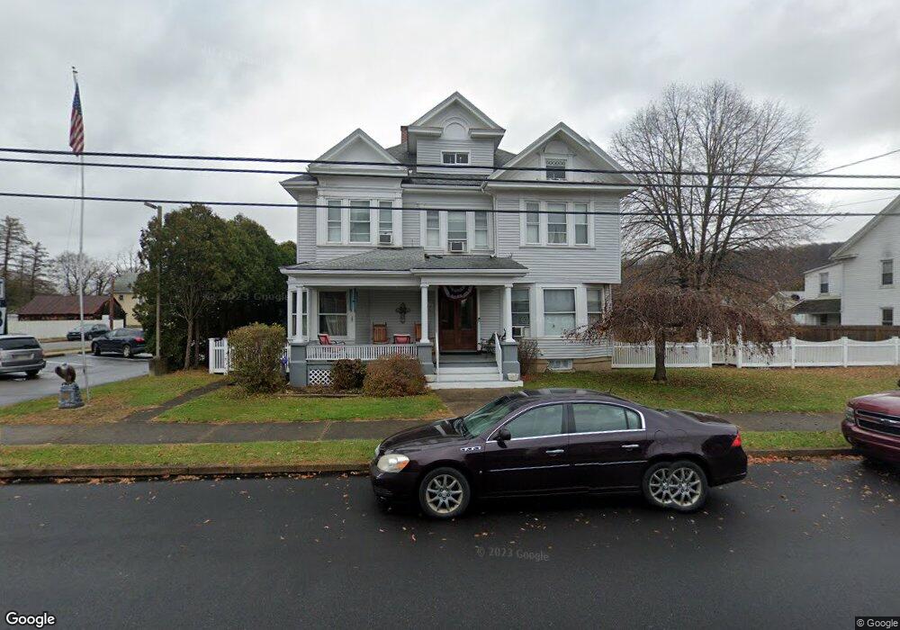 404 Broad St, Nescopeck, PA 18635 - photo 1