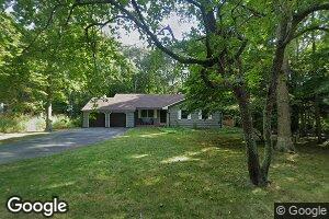 1015 Robinson Ln, Peconic, NY 11958