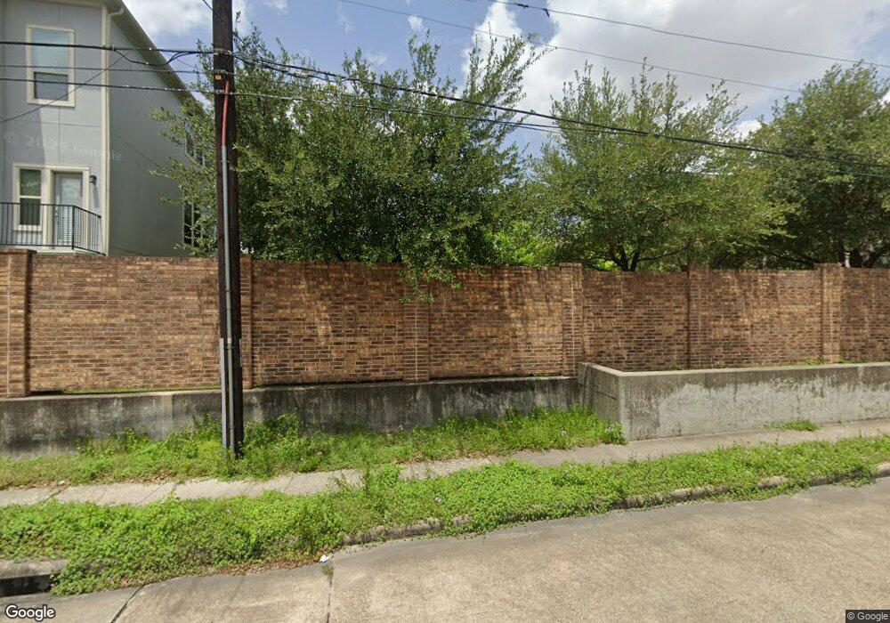 1745 Pech Rd, Houston, TX 77055 - photo 1