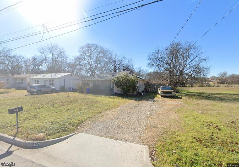 300 Pemberton Dr, Fort Worth, TX 76108 - photo 1