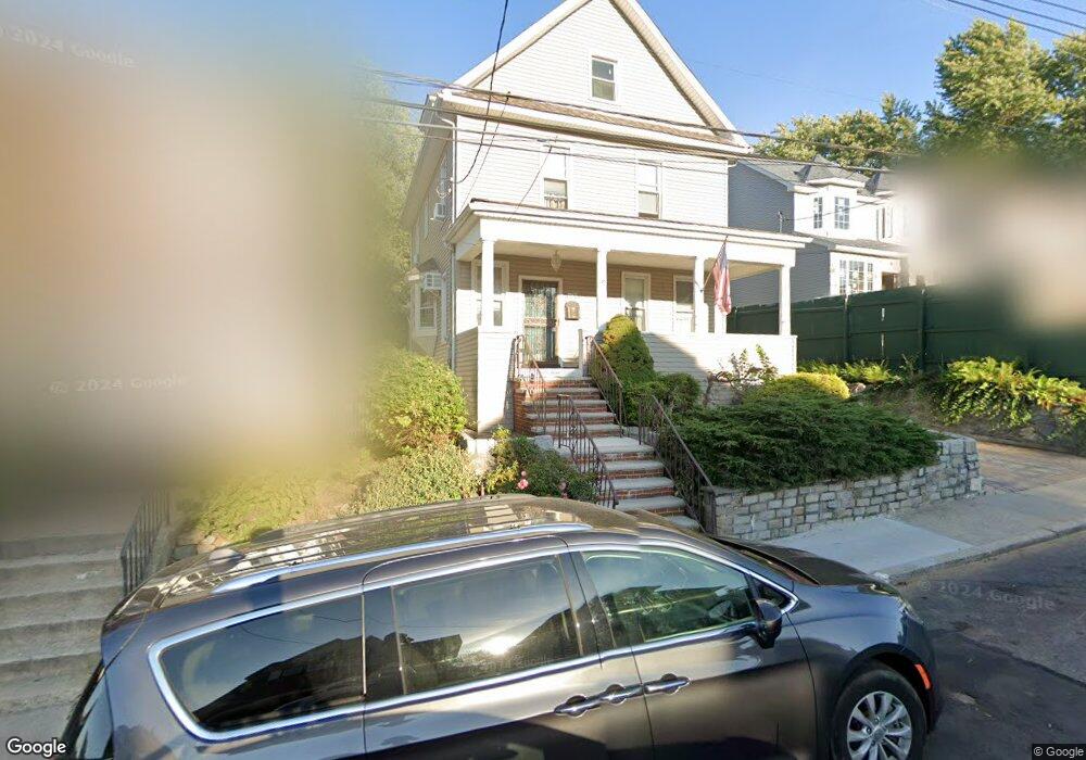 33 Mountainview Ave, Staten Island, NY 10314 - photo 1