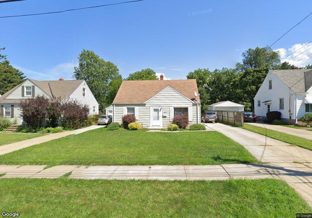 1863 E 300th St, Wickliffe, OH 44092 - photo 1