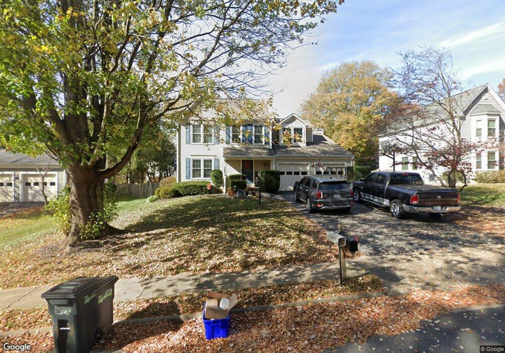 17371 Hilltop Dr, Purcellville, VA 20132 - photo 1