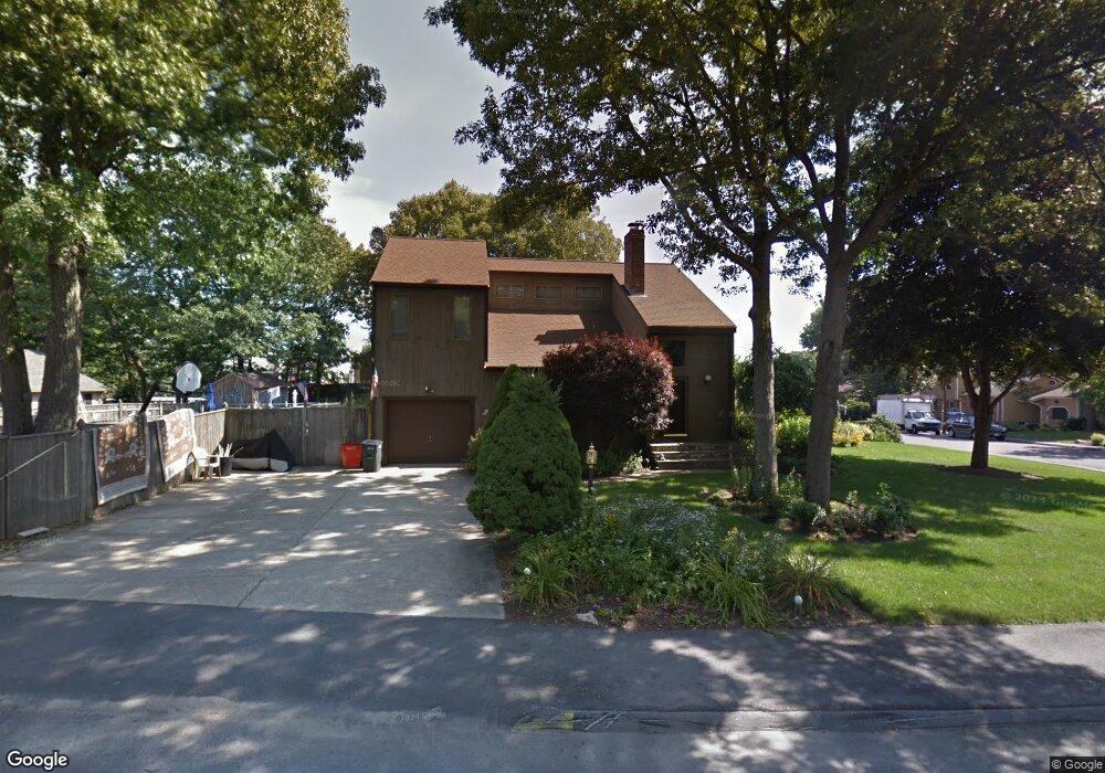 110 Springvale Cir, Weymouth, MA 02188 - photo 1