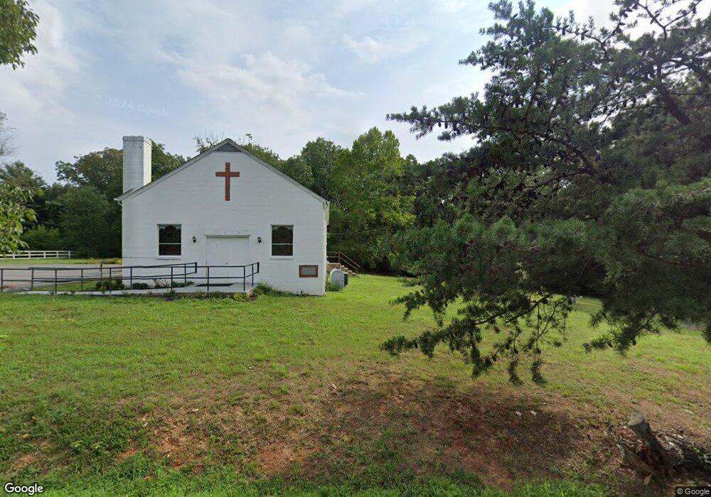 6045 Pilgrims Rest Rd, Broad Run, VA 20137 - photo 1