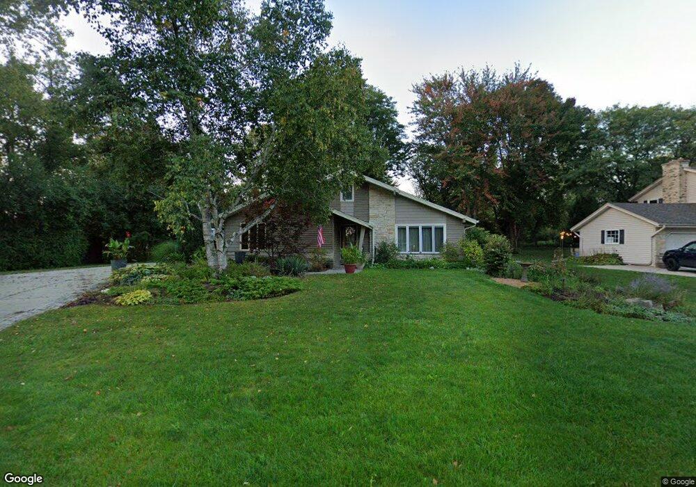 N82W15715 Valley View Dr, Menomonee Falls, WI 53051 - photo 1