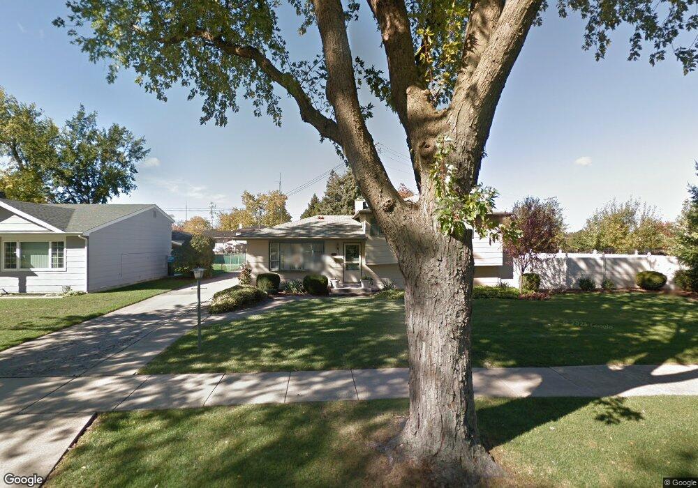 208 N Highland Ave, Elmhurst, IL 60126 - photo 1