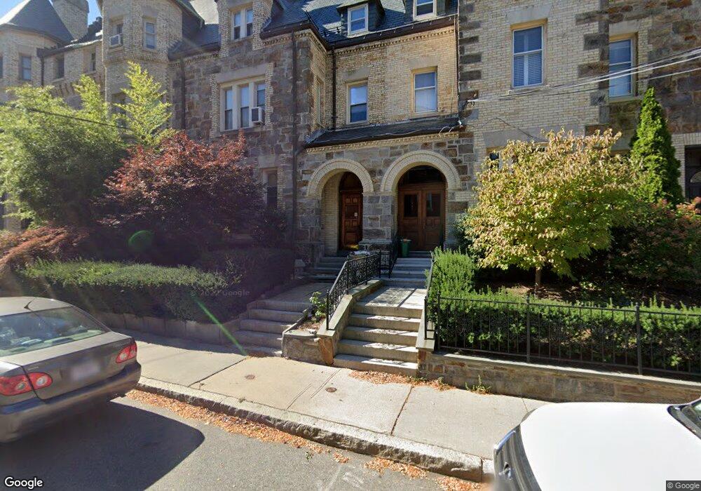 360 Tappan St unit 1A, Brookline, MA 02445 - photo 1