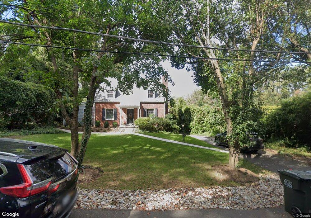 6822 Woodland Dr, Falls Church, VA 22046 - photo 1