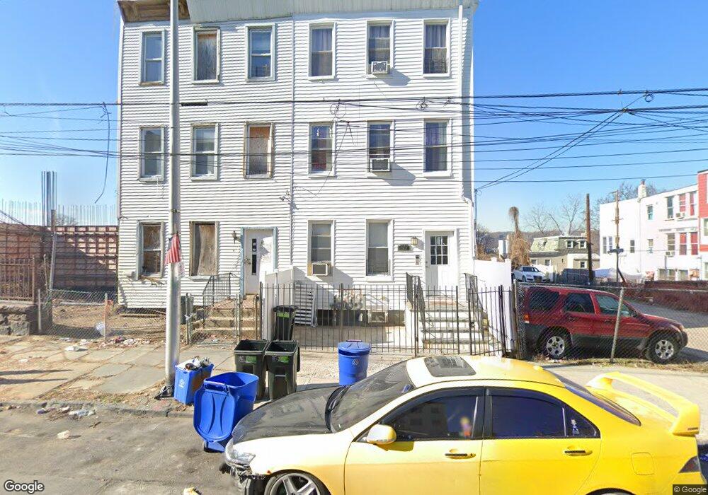 39 Groshon Ave unit 1, Yonkers, NY 10701 - photo 1