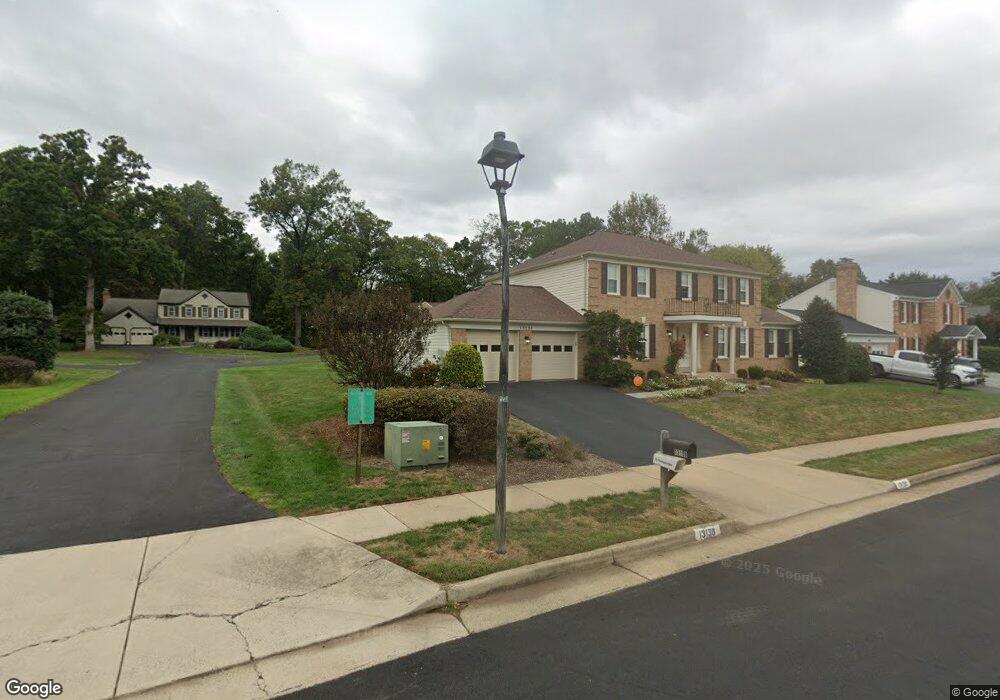 13140 Rounding Run Cir, Herndon, VA 20171 - photo 1