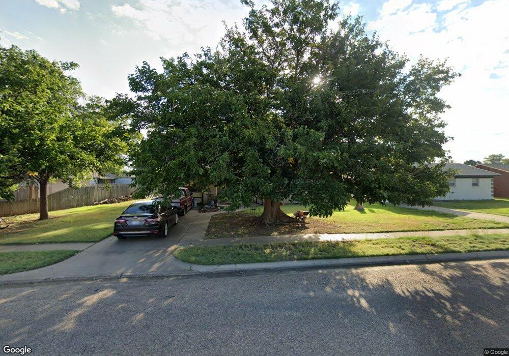 815 Bruce Ave, Dumas, TX 79029 - photo 1