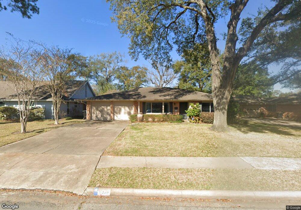6326 Lindyann Ln, Houston, TX 77008 - photo 1