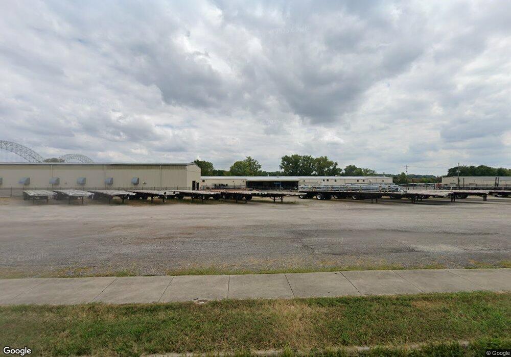 519 W Main St, New Albany, IN 47150 - photo 1