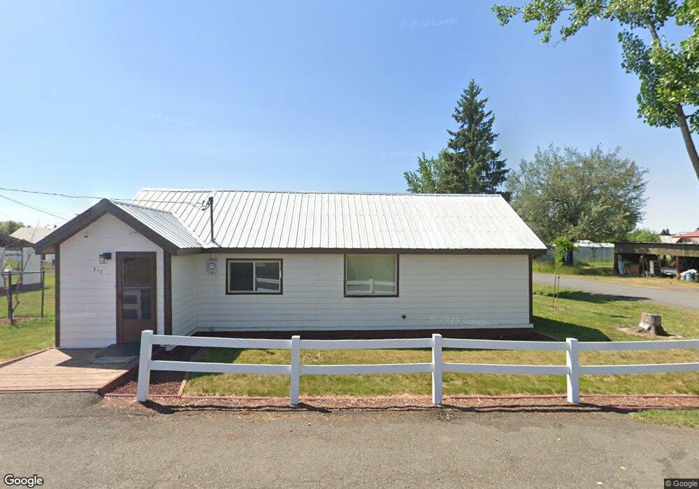 217 W 3rd Ave W, Weippe, ID 83553 - photo 1