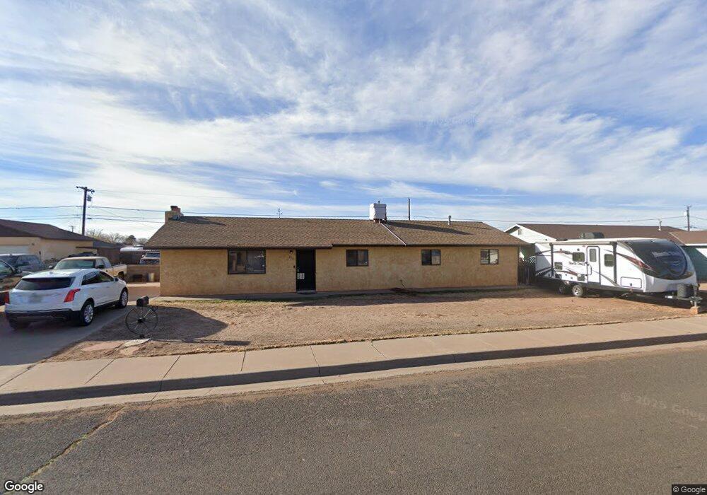 709 Henderson St, Winslow, AZ 86047 - photo 1