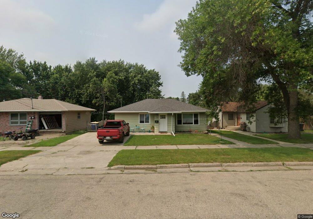 1105 2nd Ave NE, Jamestown, ND 58401 - photo 1