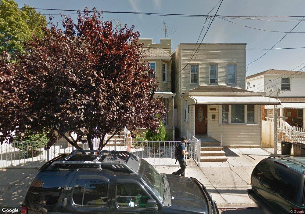 8713 109th St, Richmond Hill, NY 11418 - photo 1