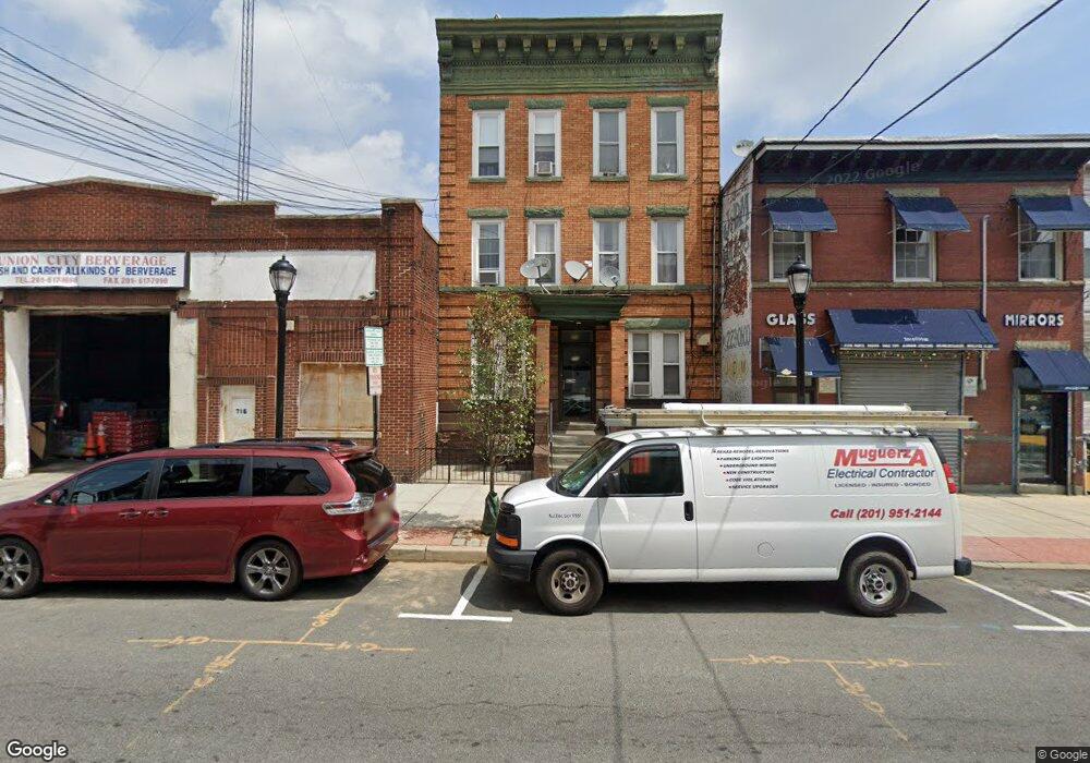 714 22nd St, Union City, NJ 07087 - photo 1