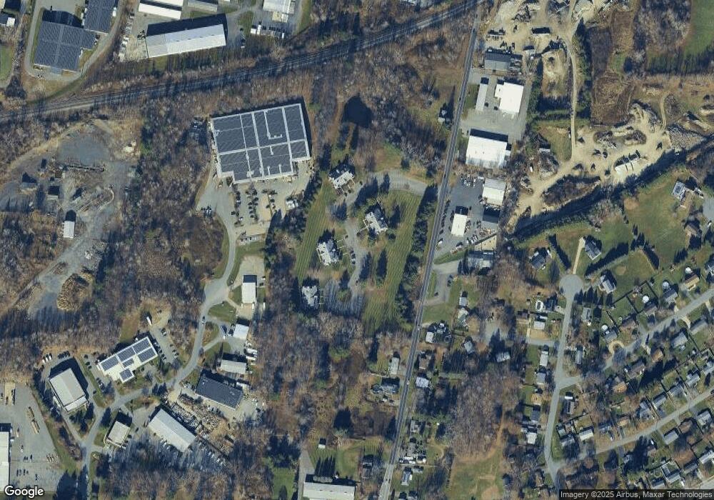 D5 Woodstream Dr unit 1, Pittsfield, MA 01201 - photo 1