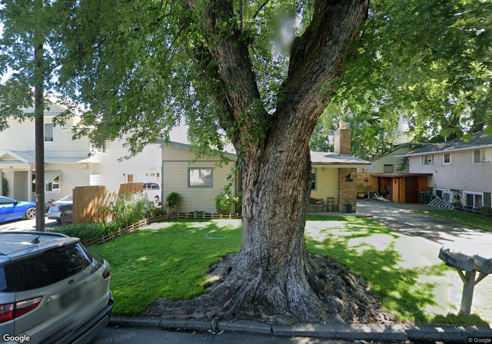 422 SW 18th St, Pendleton, OR 97801 - photo 1