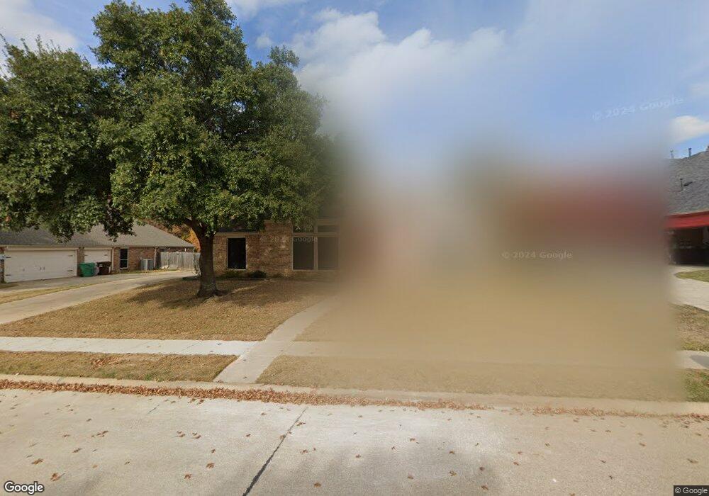 925 Chapel Dr, Denton, TX 76205 - photo 1