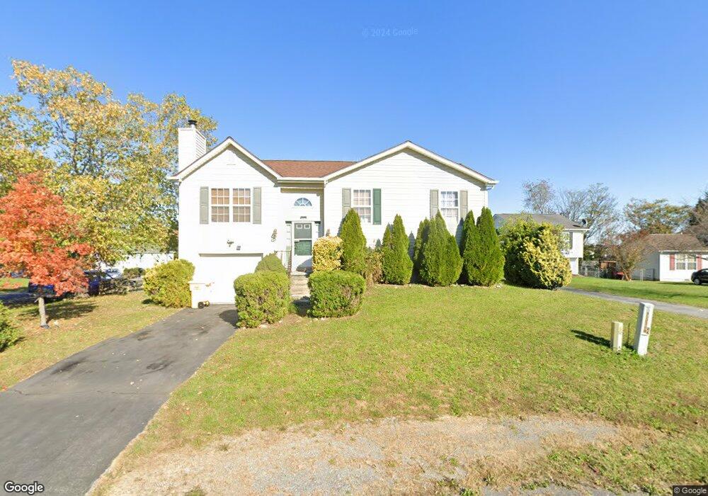 123 Farm Pond Ln, Martinsburg, WV 25404 - photo 1