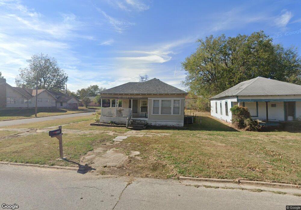 320 S Okmulgee Ave, Okmulgee, OK 74447 - photo 1