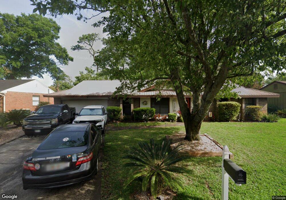 7051 Holiday Hill Ct, Jacksonville, FL 32216 - photo 1