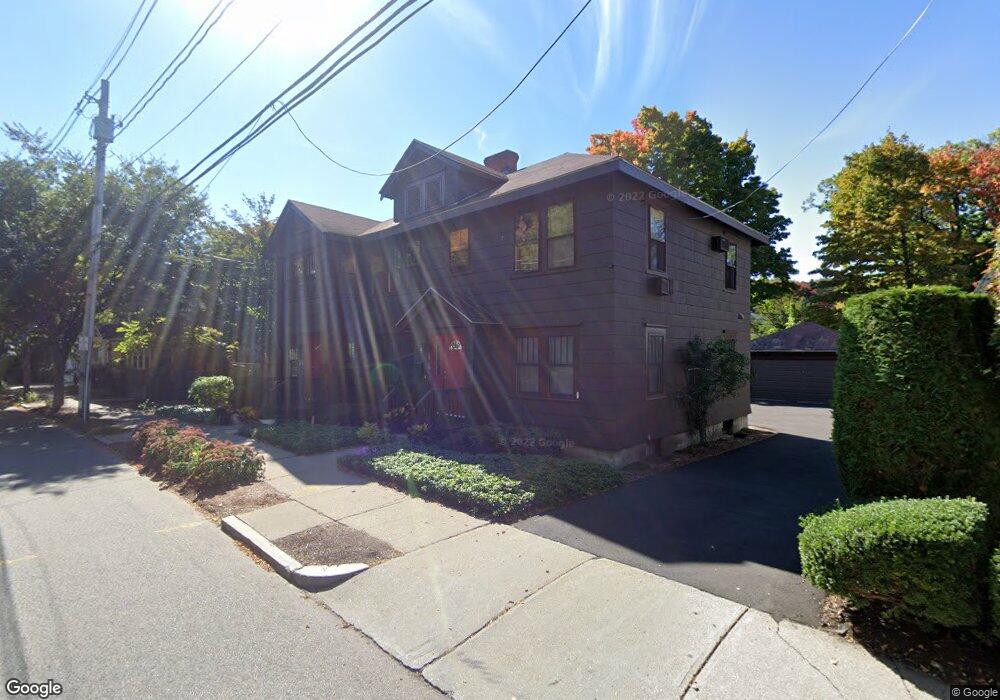 76 Beaconsfield Rd unit 1, Brookline, MA 02445 - photo 1