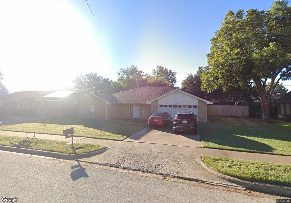 733 Springhill Dr, Hurst, TX 76054 - photo 1