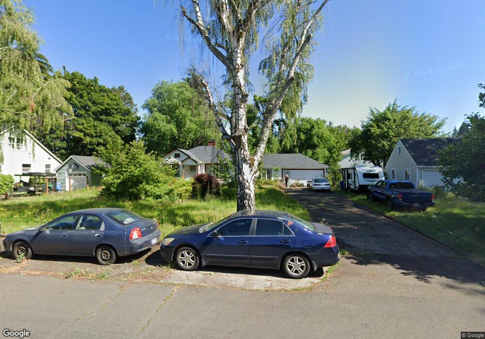 563 Knoop Ln, Eugene, OR 97404 - photo 1