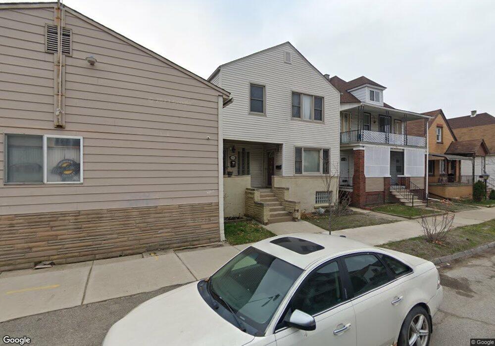 2990 Evaline St, HamtraMcK, MI 48212 - photo 1