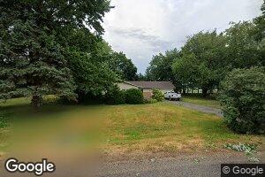 706 W Adams St, Greenview, IL 62642