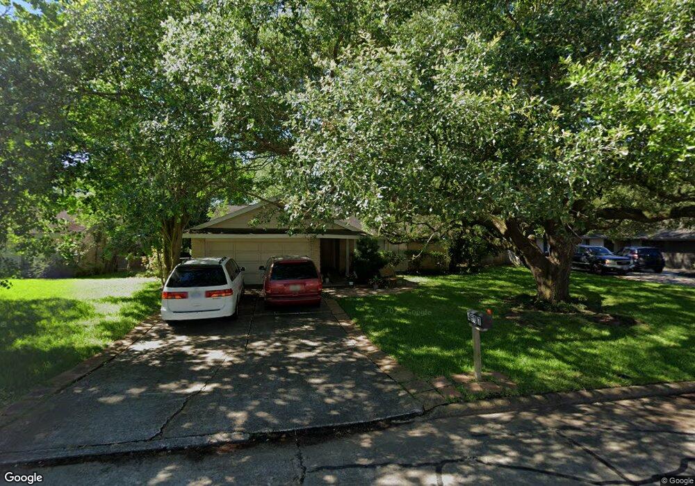 4507 Ravine Dr, Friendswood, TX 77546 - photo 1