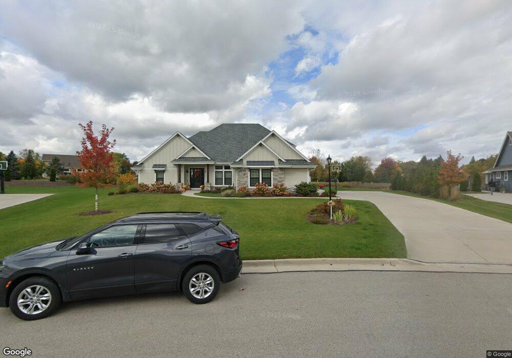 W132N6795 Westview Cir, Menomonee Falls, WI 53051 - photo 1