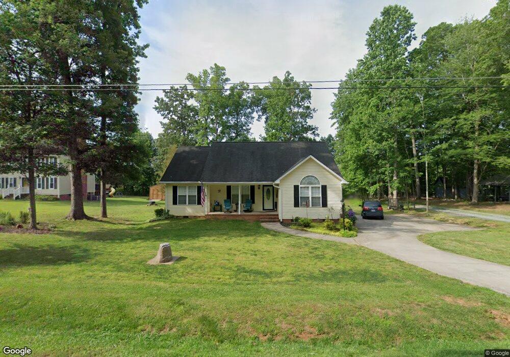 677 Skycrest Country Rd, Asheboro, NC 27205 - photo 1