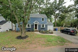 1 Grant Ct, Metuchen, NJ 08840