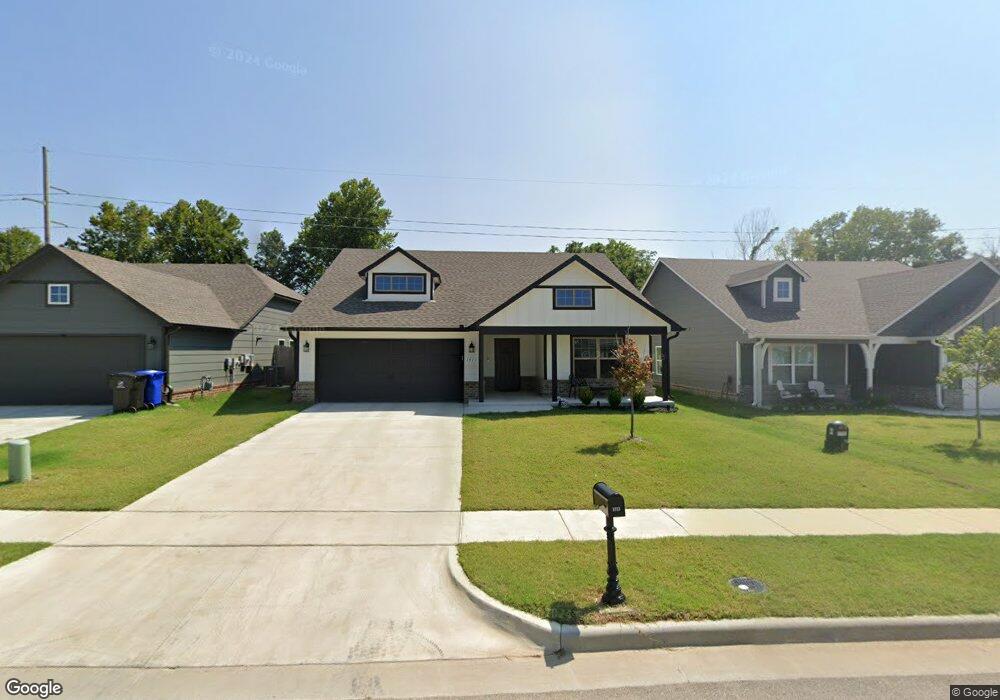 1913 E Winston St, Broken Arrow, OK 74011 - photo 1