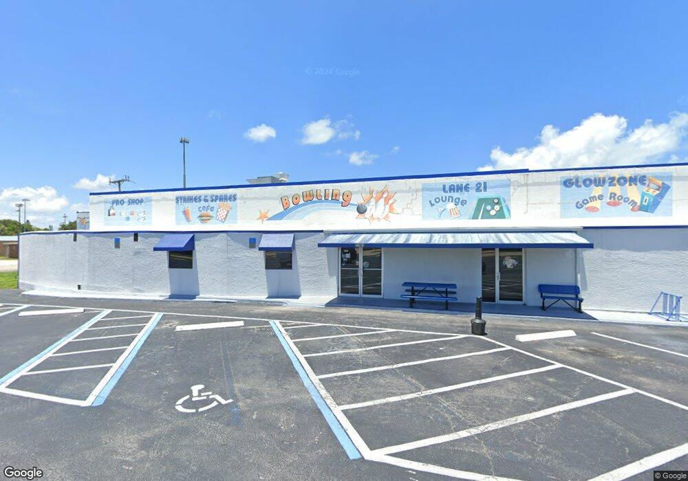 2303 NE Dixie Hwy, Jensen Beach, FL 34957 - photo 1